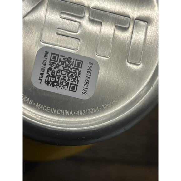 YETI Rambler 30oz Alpine Yellow Limited Edition w/Stronghold Lid - Picture 6 of 6